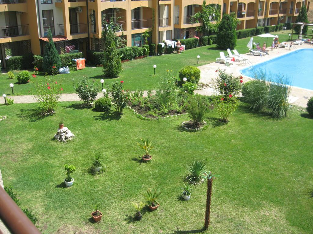 Chateau Aheloy Hotel Pomorie Exterior photo