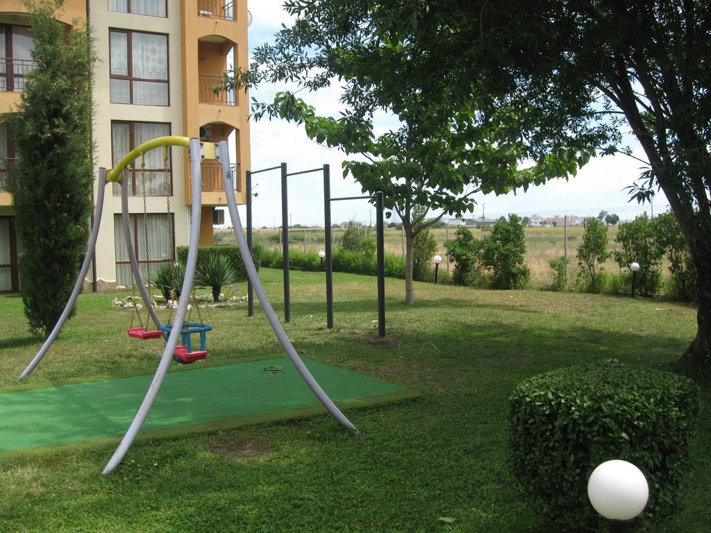Chateau Aheloy Hotel Pomorie Exterior photo