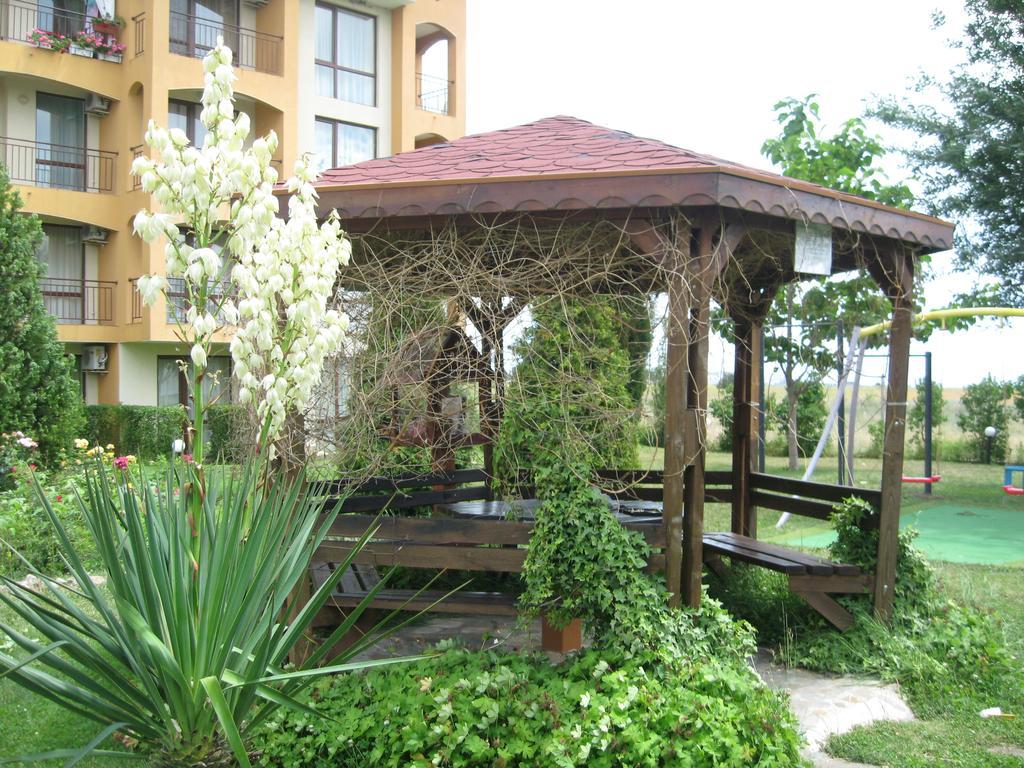 Chateau Aheloy Hotel Pomorie Exterior photo