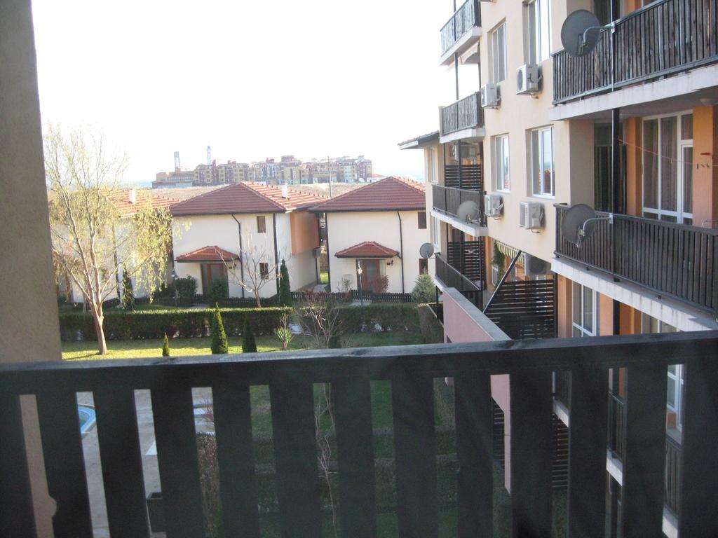 Chateau Aheloy Hotel Pomorie Exterior photo