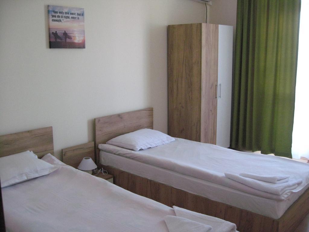 Chateau Aheloy Hotel Pomorie Exterior photo